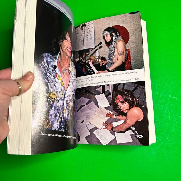 Steven Tyler “Does The Noise In My Head Bother You?” - Picture 12 of 16